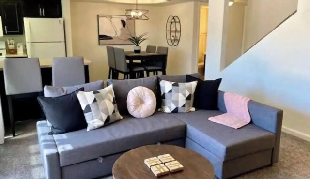 Casa Del Rio - Across from Rotary Park, River, Boat launch, swimming & fishing