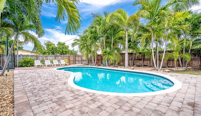 Casa Del Sol - 3 bdrms, 2 baths - Heated Pool