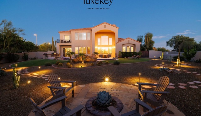 Casa Del Sol by LuxeKey | Backyard Oasis w/Sunset Views