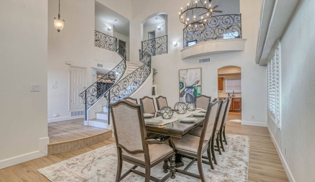 Casa Del Sol in Westside