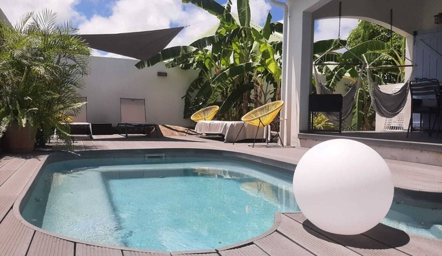 Casa Del Tamaris,10 mn walk to Orient Bay beach, swimming pool, tropical garden