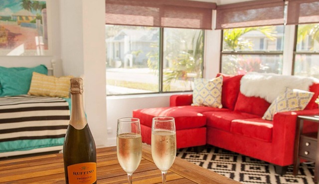 Casa del Tren - Rare Availability + Serious Fun!