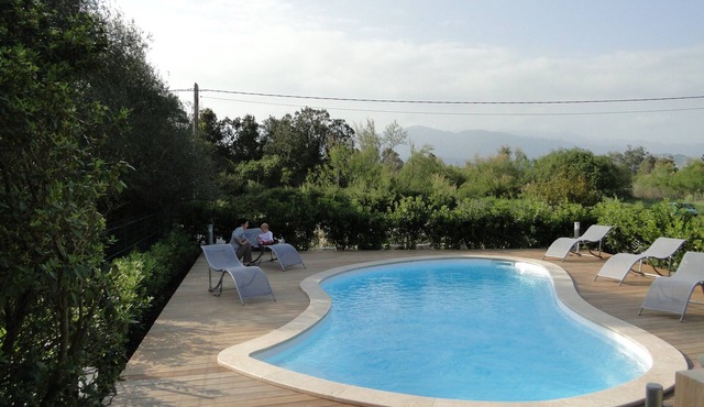 "Casa di Mamma" apartment in house, sea and mountain view + swimming pool.