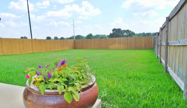 Casa di Vino - Backyard BBQ near Messina Hof