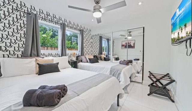 Casa Dior | Waterfront | Kayaks | 10min to beach