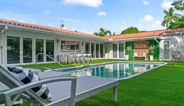 Casa Dior | Waterfront | Pool | Beach
