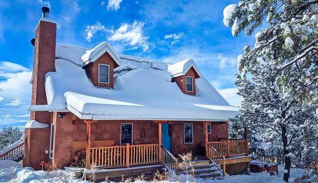 ★ Casa Dos Burros- Fireplace, Hot Tub, Ski, Hike, 🏔 Views, 🐶Dog Friendly