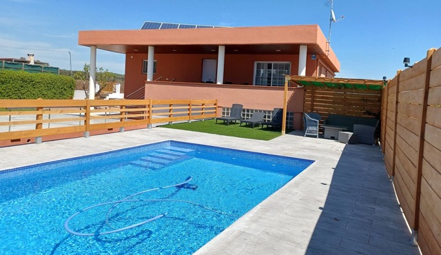 Casa "El Roble" Piscina, Barbacoa, Jardín, Wifi y Parking Gratis
