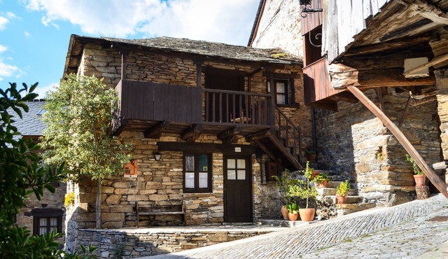 Casa Elba, rural charm in Peñalba de Santiago