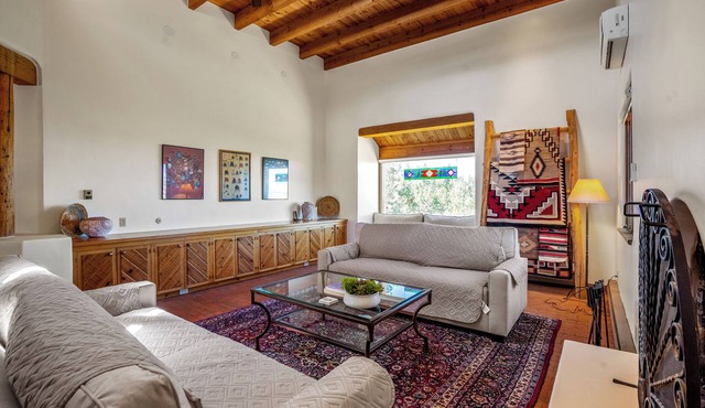 Casa Encantado | Secluded Retreat & Views