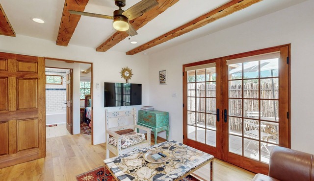 Casa Escondida - AC, Free WiFi, Full Kitchen, Private Patio & Grill