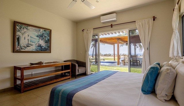 Casa Escondida: Private Oceanfront Villa W/Chef