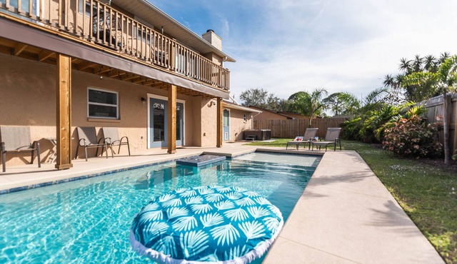Casa Espacio - Fun Family Pool Home w/Hot Tub & Game Room!