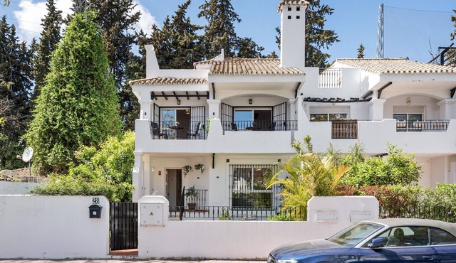 Casa Esquina -Lovely 4bd townhouse in Los Naranjos
