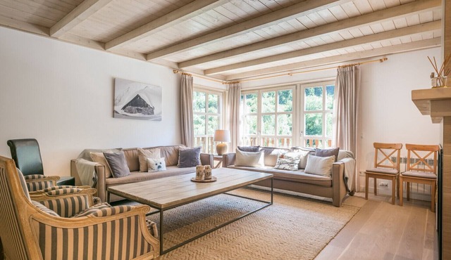 Casa Eth Mur for 10p, at the foot of the slopes in Baqueira 1500 Val de Ruda