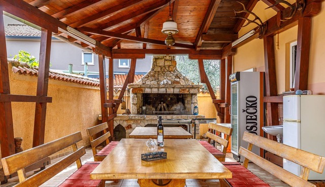 Casa Etruscana, Kroatien