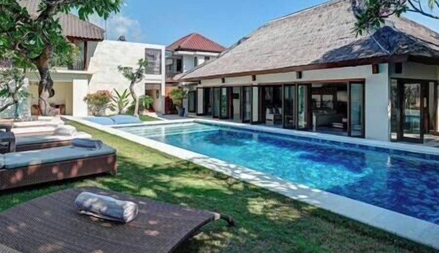 Casa Evaliza | Serene 5BR Villa Seminyak