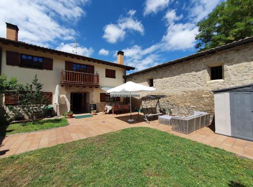 Casa familiar con jardín “Arana Etxea” EBI01207