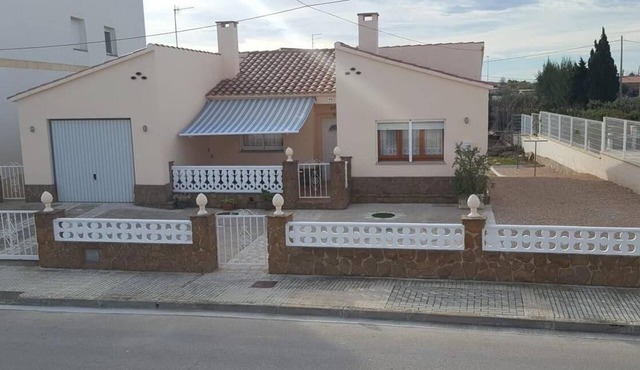 CASA FELIX is located in Sant Jaume d'Enveja in the heart of the Delta de l'Ebro