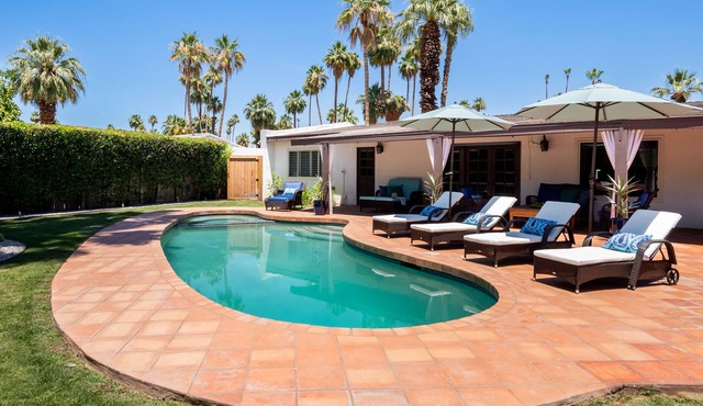 Casa Fierro: 3-bed Superior Spanish retreat in south Palm Springs