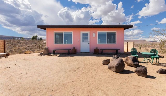 Casa Flamingo | Cozy Cabin with Views | 5 Acres