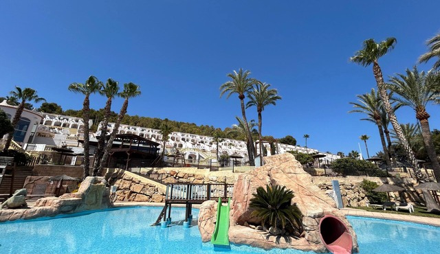*Casa Flora* Bungalow with pool in Calpe