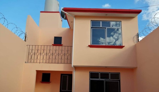 Casa FRESA - FestejaRelajadoSobradodeAlegria