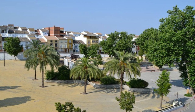 Casa fresno Traditional 3 Bedroom Townhouse In Rute Away From It All