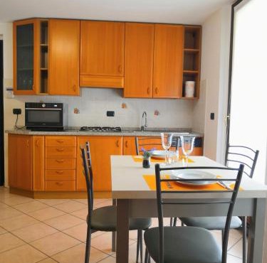 Casa Friz - between Como and Milan, with AC and parking
