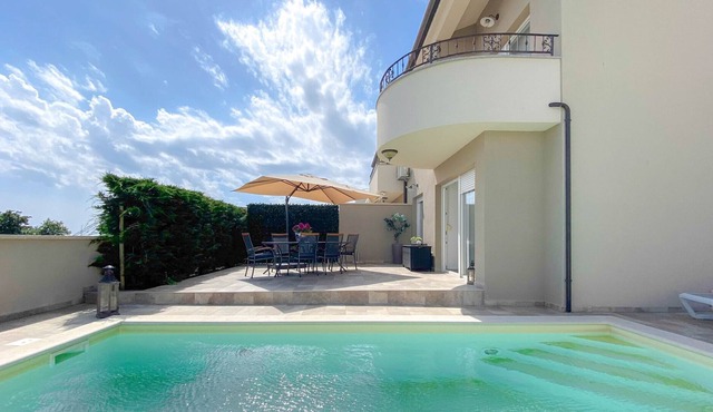 Casa Hanna - Three Bedroom Chalet, Sleeps 6