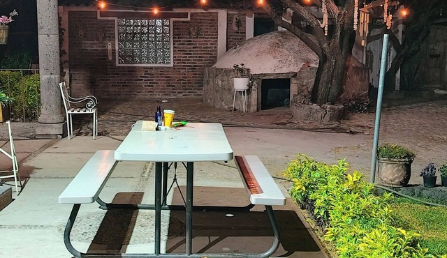 Casa Ikal with jacuzzi and temazcal. Near Tequisquiapan Pet friendly. Swimming pool.