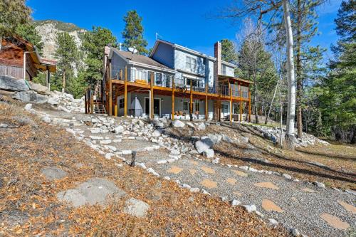 Casa Immaculata on Chalk Creek with Views!