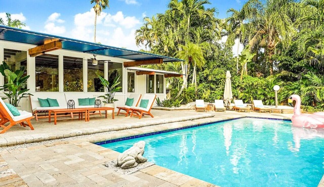 Casa in Tropic Paradise with Pool and BBQ