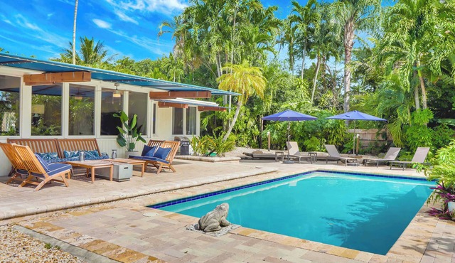 Casa in Tropic Paradise with Pool and BBQ
