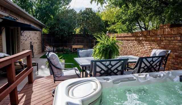 Casa Italia Retreat Early Bird Special Book by May 1 Hot Tub and Pet Friendly