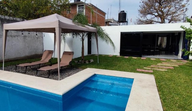 Casa Jardín Real