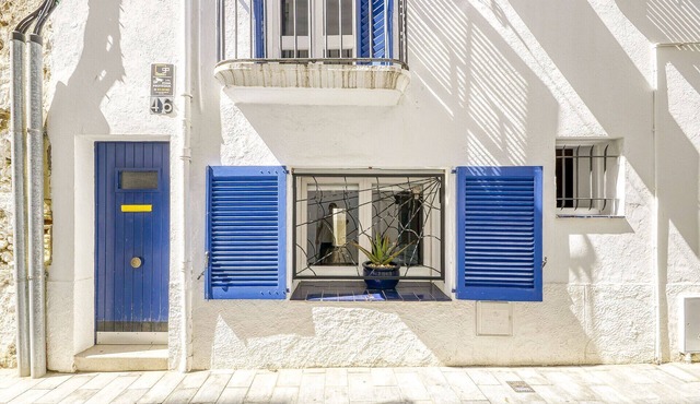 CASA JOAN BADOSA Roses