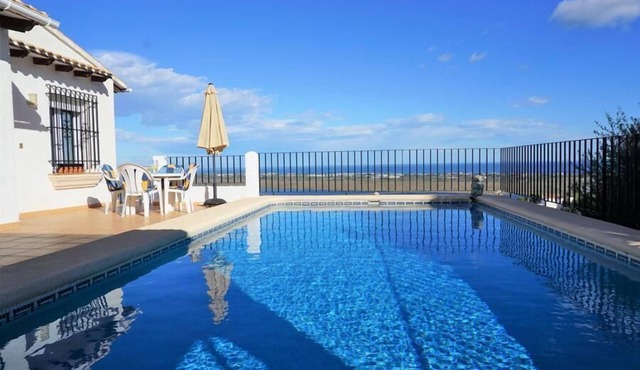 CASA JOSI with awesome views to the sea at Monte Pego