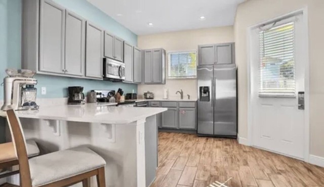 "Casa Kiwi" Margaritaville Cottage 5 minutes to Disney