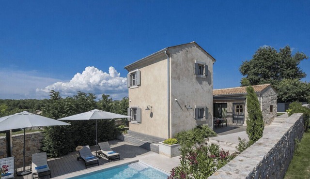 Casa Labobina near Rovinj for 8 persons with private 32 m2 heated pool - pet friendly