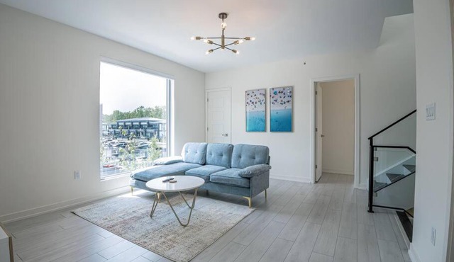 Casa Lago 5 Bed Waterfront House