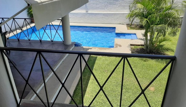 CASA LEYNA totalmente independiente, de un piso