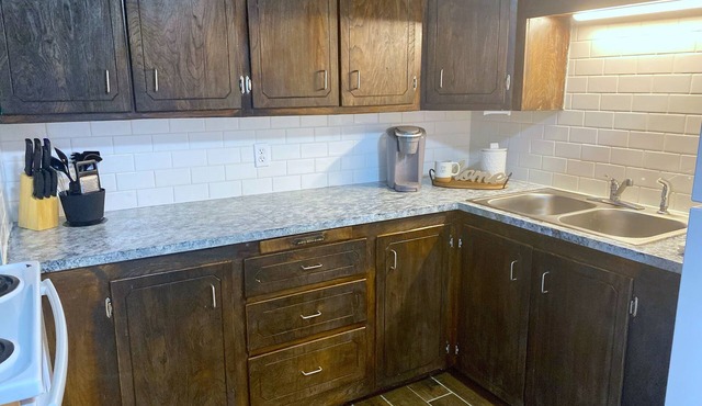 Casa Listo, 3 Bedroom, 2 Bath,1 Car Garage, WiFi, Sleeps 6