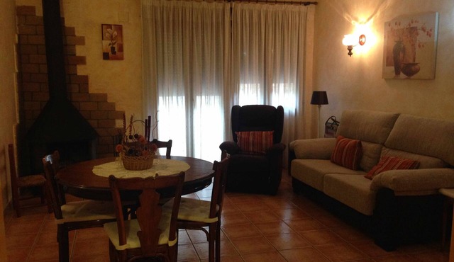 Casa Lola Beceite Apartments, mountain views and petfriendly