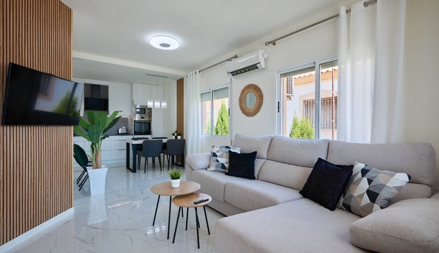 Casa Loresa Silver - by Welcomely