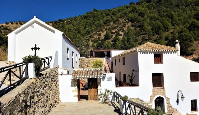 Casa Los Molinos with heated pool in the middle of nature