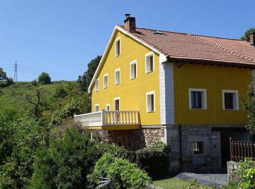 Casa Los Mozos, a 9 kilómetros de Santander y a 6 de Cabárceno