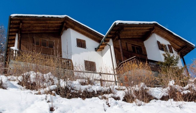 Casa Lumina, Cumbel, (Cumbel). by Interhome