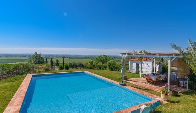 Casa Majavilano Villaverde del Río by Ruralidays