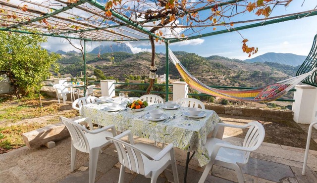 Casa Marcelino y Pepa Rosa